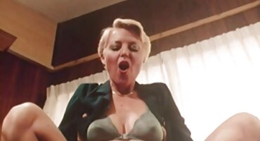 sex gay usa Anh ta tung ra một cú đánh xnxx mbbg sâu mà không bị nôn mửa.